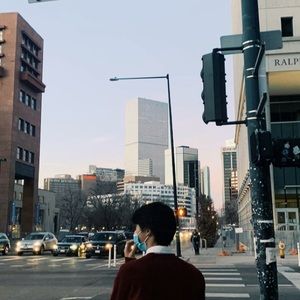 Meet your Posher, Phoenix